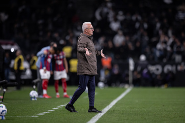 Dorival J�nior comanda o Corinthians contra o Bahia