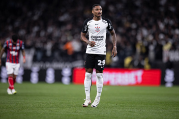 Vitinho estreia pelo Corinthians em partida contra o Bahia pelo Brasileir�o