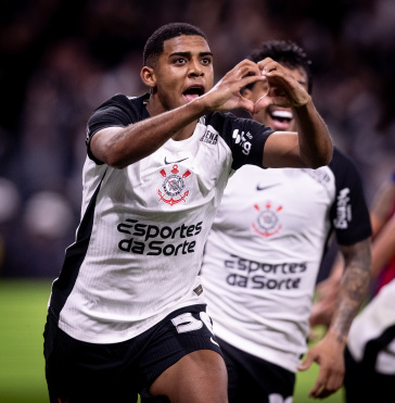 Gui Neg�o celebrou o gol marcado pelo Corinthians contra o Bahia na Neo Qu�mica Arena