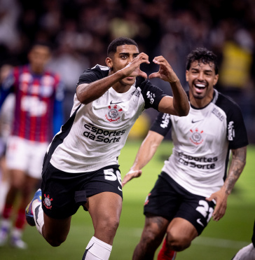 Gui Neg�o na explos�o ap�s o primeiro gol marcado no profissional do Corinthians