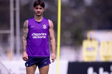 Rodrigo Garro durante treino do Corinthians