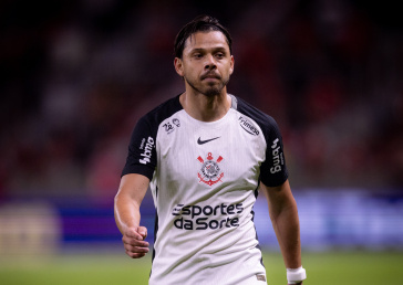 Romero em a��o diante do Internacional pelo Brasileir�o