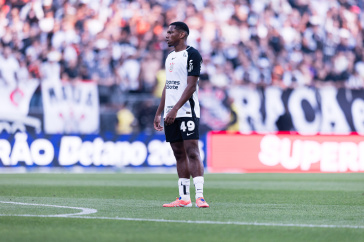 Andr� Luiz durante jogo do Corinthians pelo Brasileir�o
