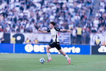 Breno Bidon em a��o contra o Botafogo pelo Brasileir�o