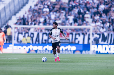 Matheus Bidu durante jogo do Corinthians pelo Brasileir�o