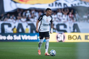 Matheuzinho durante jogo do Corinthians pelo Brasileir�o