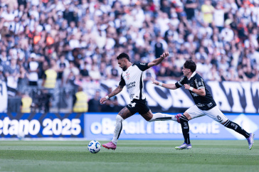 Raniele no ato de finaliza��o diante do Botafogo
