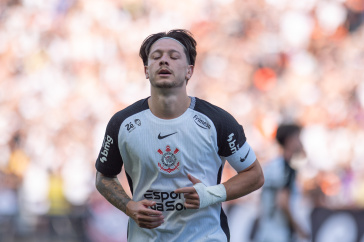 Rodrigo Garro durante jogo do Corinthians contra o Botafogo pelo Brasileir�o