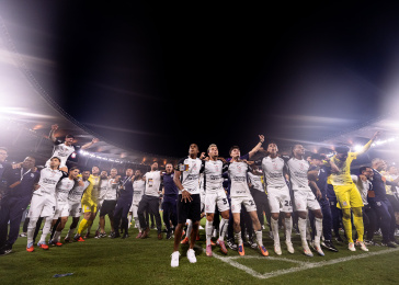 Jogadores do Corinthians comemorando conquista da Copa do Brasil