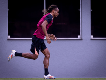 Craque do Corinthians é poupado em treino e virá duvida para enfrentar Chapecoense!