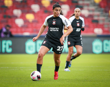 Duda Sampaio em a��o diante do Gotham pela Copa das Campe�s