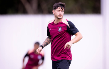 Rodrigo Garro durante prepara��o do Corinthians