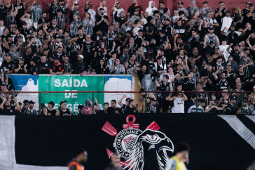 Torcida do Corinthians no Canind�