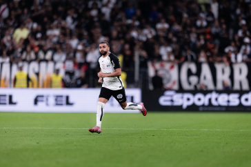 Zakaria Labyad durante jogo do Corinthians contra o Coritiba