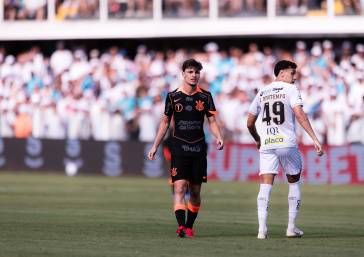 Breno Bidon atuando contra o Santos