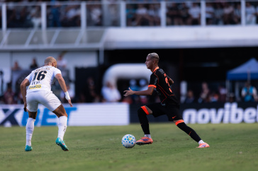 Kayke em a��o contra o Santos