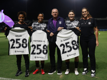 Osmar Stabile e Iris Sesso fizeram homenagem a Grazi, Vic Albuquerque e Gabi Zanotti