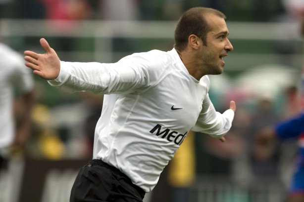SP - CORINTHIANS/SP X FORTALEZA/CE- ESPORTES - na partida válida pelo Campeonato Brasileiro da Segunda Divisao 2008, realizada no estádio do Pacaembu, neste sábado a tarde