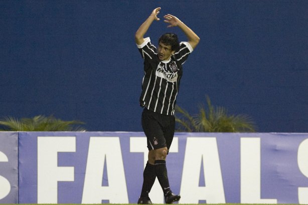 SP - GREMIO BARUERI/SP X CORINTHIANS/SP - ESPORTES - durante partida do Campeonato Brasileiro da Segunda Divisão 2008, realizada no estádio Arena Barueri, no municipio de Barueri, zona oeste de São Paulo, neste sábado a tarde