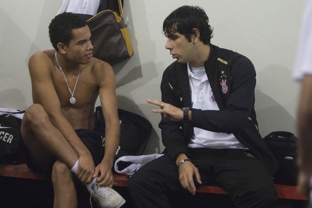 SP - BRAGANTINO/BRAGANCA PAULISTA X CORINTHIANS/SP - ESPORTES - nos vestiários antes da partida válida pelo Campeonato Brasileiro da segunda divisão 2008, primeiro turno, realizada no estádio Santa Cruz, em Ribeirão Preto, interior de São Paulo, nesta quarta-feira a noite