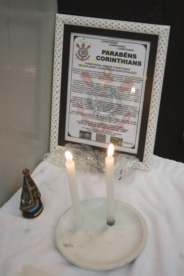 SP - CORINTHIANS/SP X SAO CAETANO/SP - ESPORTES - Placa em homenagem ao Corinthians nos vestiários antes da partida válida pelo Campeonato Brasileiro da segunda divisão 2008, primeiro turno, realizada no estádio do Pacaembu, zona oeste de São Paulo, neste sábado a tarde