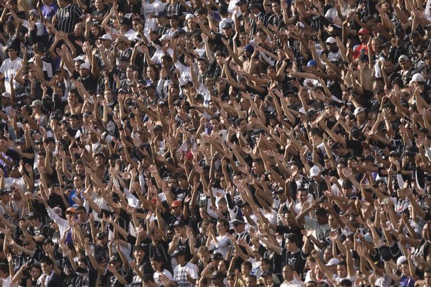 SP - CORINTHIANS/SP X CRICIUMA/SC - ESPORTES - durante partida válida pelo Campeonato Brasileiro da segunda divisão 2008, primeiro turno, realizada no estádio do Pacaembu, zona oeste da cidade, neste sábado a tarde