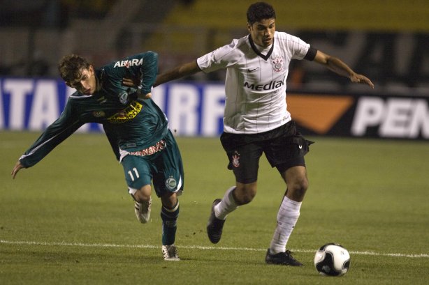 SP - CORINTHIANS/SP X JUVENTUDE/RS - ESPORTES - durante partida válida pelo Campeonato Brasileiro da segunda divisão 2008, primeiro turno, realizada no estádio do Pacaembu, zona oeste da cidade, nesta terca-feira a noite