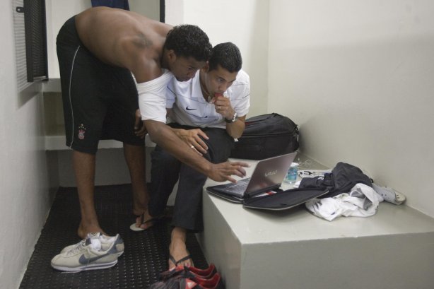 SP - CORINTHIANS/SP X JUVENTUDE/RS - ESPORTES - nos vestiários antes da partida válida pelo Campeonato Brasileiro da segunda divisão 2008, primeiro turno, realizada no estádio do Pacaembu, zona oeste da cidade, nesta terca-feira a noite