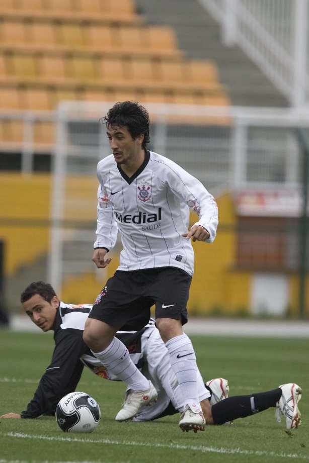 SP - CORINTHIANS/SP X ABC/RN - ESPORTES - durante partida válida pelo returno do Campeonato Brasileiro da segunda divisão 2008, realizada no estádio do Pacaembu, neste sábado a tarde