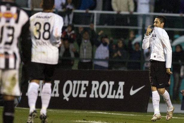 SP - CORINTHIANS/SP X ABC/RN - ESPORTES - durante partida válida pelo returno do Campeonato Brasileiro da segunda divisão 2008, realizada no estádio do Pacaembu, neste sábado a tarde