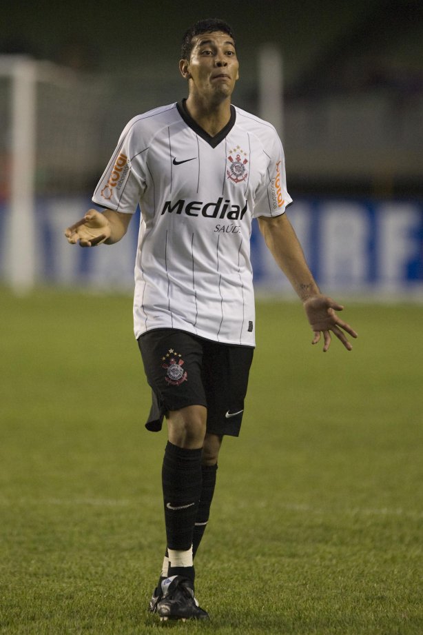 SP - FORTALEZA/CE X CORINTHIANS/SP - ESPORTES - durante partida válida pelo returno do Campeonato Brasileiro da segunda divisão de 2008, realizada no estádio Castelão, neste sábado a tarde