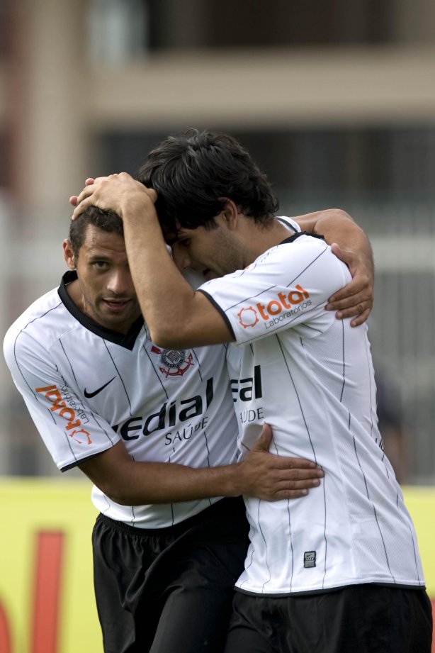 SP - CORINTHIANS/SP X VILA NOVA/GO - ESPORTES - durante a partida válida pelo returno do Campeonato Brasileiro Serie B, realizado no estádio do Pacaembu, zona oeste da cidade, neste sábado a tarde