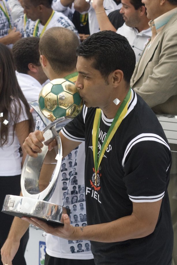 SP - CORINTHIANS/SP X AVAI/SC - ESPORTES - durante partida válida pelo returno do Campeonato Brasileiro Serie B, realizado no estádio do Pacaembu, zona oeste da cidade, neste sábado a tarde