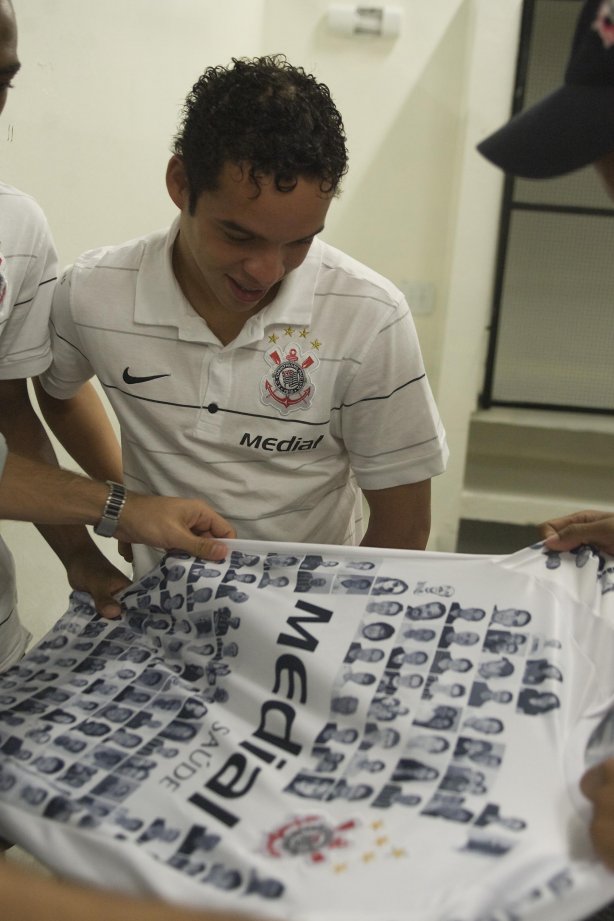 SP - CORINTHIANS/SP X AVAI/SC - ESPORTES - nos vestiários antes da partida válida pelo returno do Campeonato Brasileiro Serie B, realizado no estádio do Pacaembu, zona oeste da cidade, neste sábado a tarde