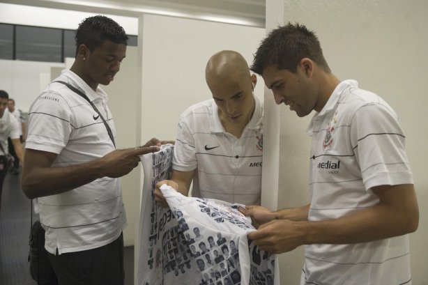 SP - CORINTHIANS/SP X AVAI/SC - ESPORTES - nos vestiários antes da partida válida pelo returno do Campeonato Brasileiro Serie B, realizado no estádio do Pacaembu, zona oeste da cidade, neste sábado a tarde