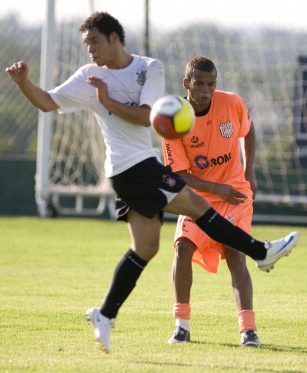 Durante jogo-treino do Corinthians contra o União Barbarense, realizado esta tarde no Spa Sport Resort, na cidade de Itu, interior de São Paulo, durante a pre-temporada de 2009; O time faz sua estreia no Campeonato Paulista no dia 22/01, contra o Barueri, no Pacaembu