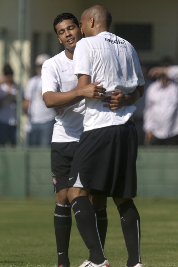 Durante jogo-treino do Corinthians contra o União Barbarense, realizado esta tarde no Spa Sport Resort, na cidade de Itu, interior de São Paulo, durante a pre-temporada de 2009; O time faz sua estreia no Campeonato Paulista no dia 22/01, contra o Barueri, no Pacaembu