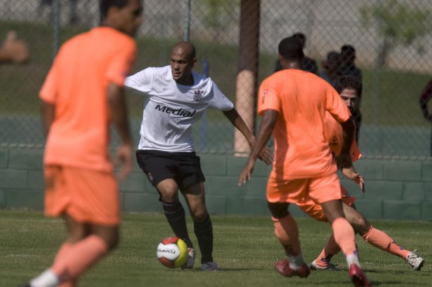 Durante jogo-treino do Corinthians contra o União Barbarense, realizado esta tarde no Spa Sport Resort, na cidade de Itu, interior de São Paulo, durante a pre-temporada de 2009; O time faz sua estreia no Campeonato Paulista no dia 22/01, contra o Barueri, no Pacaembu