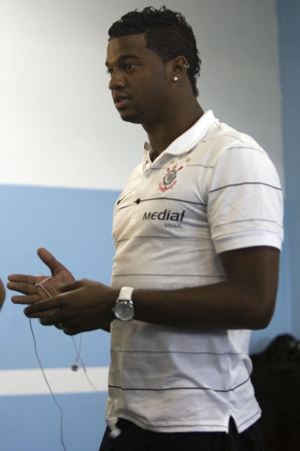 CORINTHIANS/SP X NOROESTE/BAURU- nos vestiários antes do jogo realizado esta noite no estádio Eduardo José Farah, em Presidente Prudente, interior de São Paulo, válido pelo Campeonato Paulista de 2009