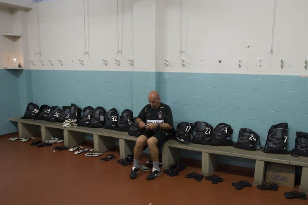 MARILIA X CORINTHIANS/SP - nos vestiários antes do jogo realizado esta noite no estádio Bento de Abreu, em Marilia, interior de São Paulo, válido pelo Campeonato Paulista de 2009