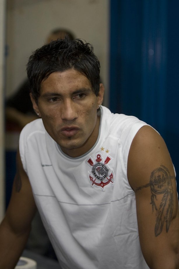 MARILIA X CORINTHIANS/SP - nos vestiários antes do jogo realizado esta noite no estádio Bento de Abreu, em Marilia, interior de São Paulo, válido pelo Campeonato Paulista de 2009