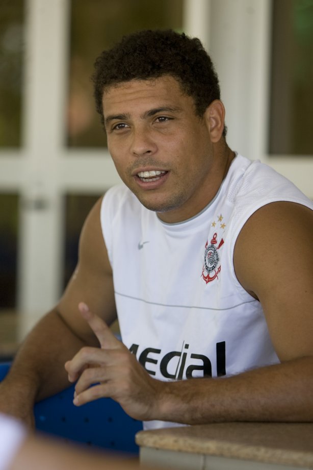 Ronaldo durante o alogamento realizado esta manhã no Hotel Beira Rio em Itumbiara, interior de Goias. O time joga hoje a noite, quarta-feira, 04/03, pelo Copa do Brasil, contra o Itumbiara/GO, no estádio JK em Itumbiara/GO