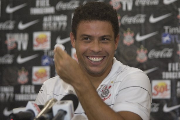 Ronaldo durante entrevista coletiva realizada esta tarde no Hotel Beira-Rio de Itumbiara. O Corinthians joga domingo, 08/03 a tarde, pelo Campeonato Paulista 2009, contra o Palmeiras, no estádio Eduardo José Farah, em Presidente Prudente