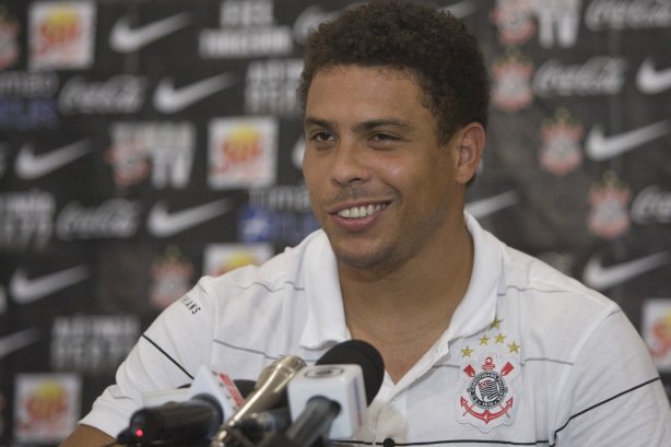 Ronaldo durante entrevista coletiva realizada esta tarde no Hotel Beira-Rio de Itumbiara. O Corinthians joga domingo, 08/03 a tarde, pelo Campeonato Paulista 2009, contra o Palmeiras, no estádio Eduardo José Farah, em Presidente Prudente