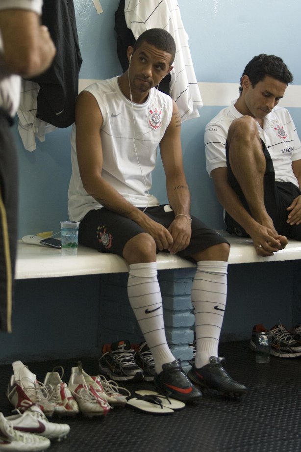 Presidente Prudente/SP - ESPORTES - PALMEIRAS/SP X CORINTHIANS/SP - nos vestiários antes do jogo realizado esta tarde no estádio Eduardo José Farh, em Presidente Prudente, interior de São Paulo, válido pelo Campeonato Paulista de 2009