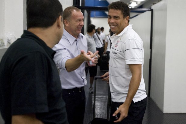 CORINTHIANS/SP X SAO CAETANO/SAO CAETANO DO SUL - nos vestiários antes da partida realizada esta noite no estádio do Pacaembu, zona oeste da cidade, válido pelo Campeonato Paulista de 2009