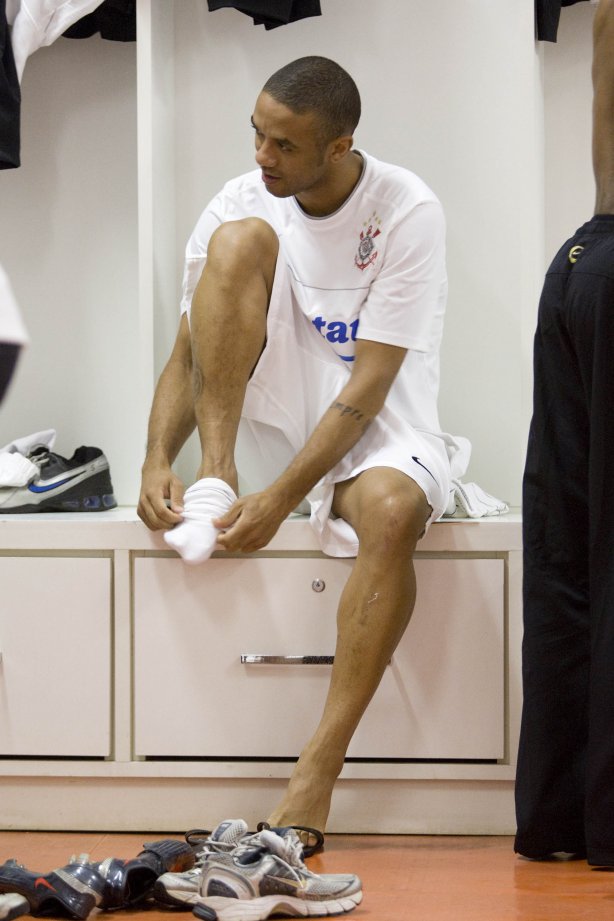 ATLETICO PARANAENSE/PR X CORINTHIANS/SP - nos vestiários antes da partida realizada esta noite no estádio da Arena da Baixada, em Curitiba, no jogo de ida válido pelas oitavas-de-final da Copa do Brasil 2009