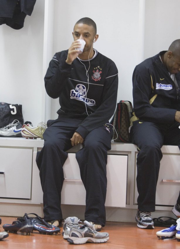 ATLETICO PARANAENSE/PR X CORINTHIANS/SP - nos vestiários antes da partida realizada esta noite no estádio da Arena da Baixada, em Curitiba, no jogo de ida válido pelas oitavas-de-final da Copa do Brasil 2009