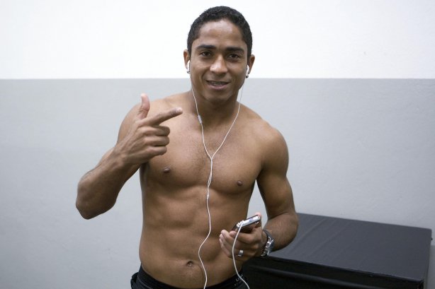 CORINTHIANS/SP X SANTOS/SANTOS - nos vestiários antes da partida realizada esta tarde no estádio do Pacaembu, zona oeste da cidade, na decisão do Campeonato Paulista de 2009