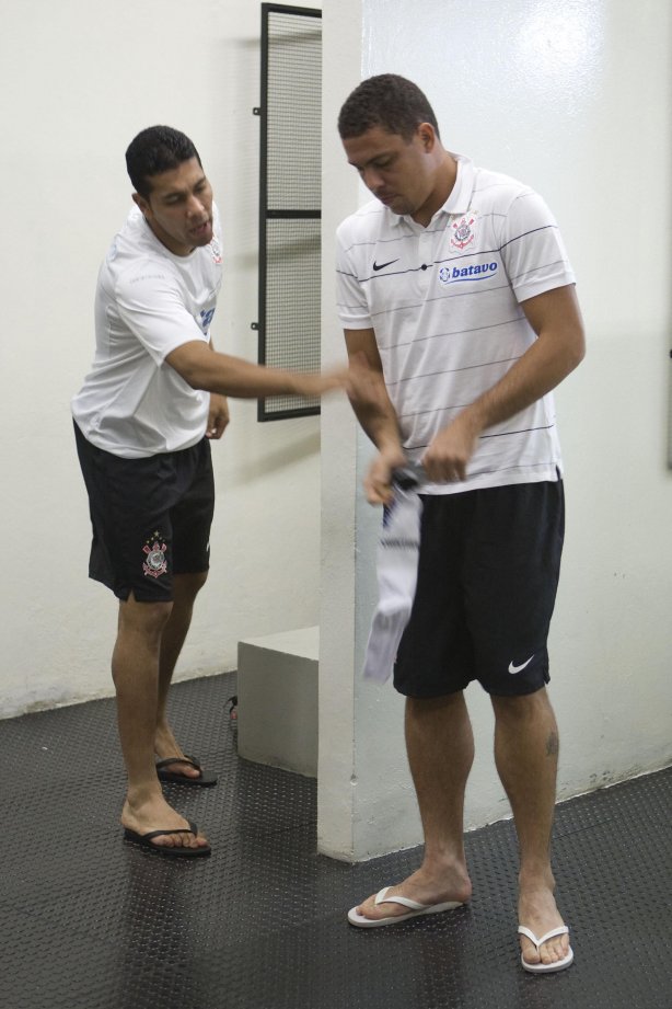 Durante o treino do Corinthians realizado esta tarde no Parque Ecológico do Tiete. O próximo jogo será contra o Fluminense no Pacaembu, amanhã, quarta-feira, 13/05 a noite, jogo da ida das quartas de final da Copa do Brasil 2009